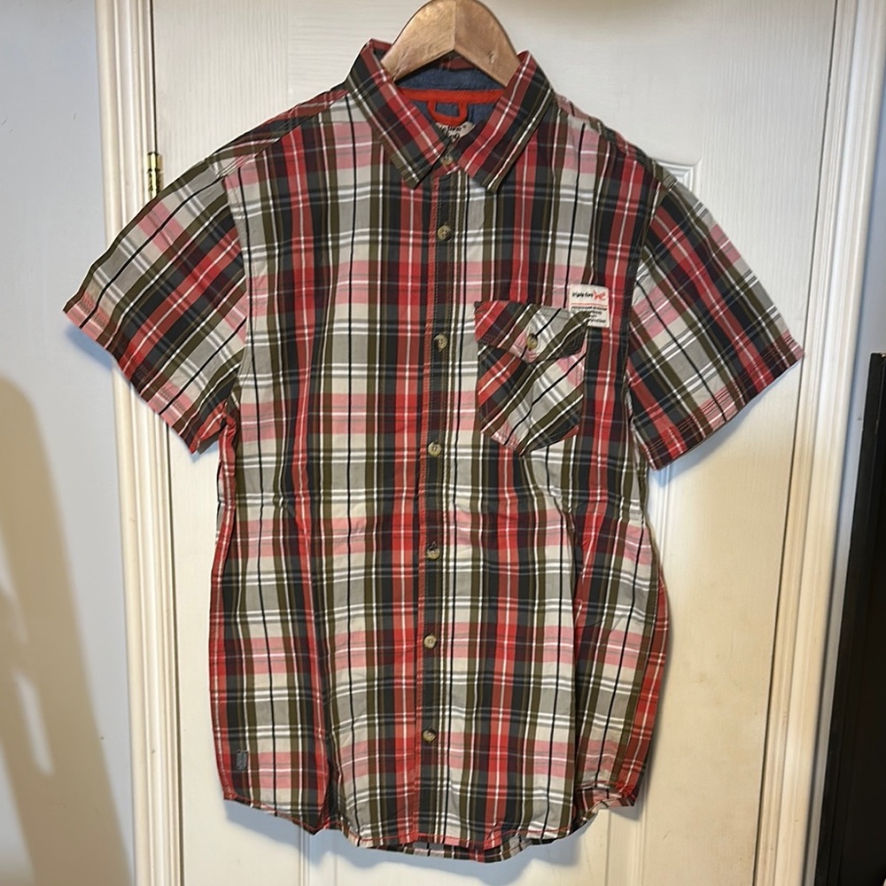 Men’s Triple Five Soul Casual Plaid Button Down Shirt Size Small NWOT
